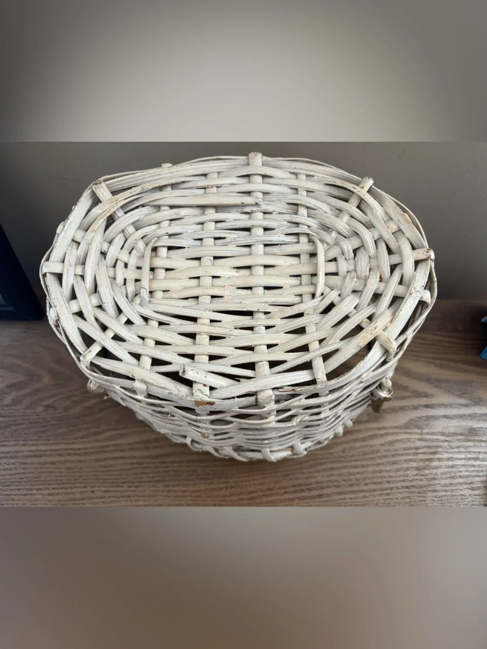 Vintage Handwoven Oval White Basket Gold Trim 12”x9”
